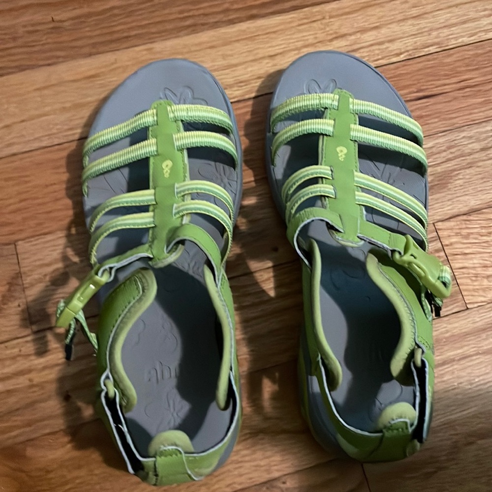 Ahnu sandals size 6, like new